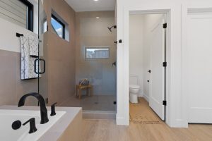 15th and Park Next Level Homes master bath view